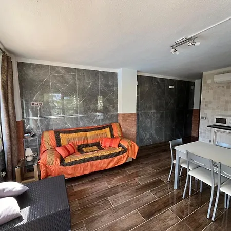 Apartamento Geminis I *